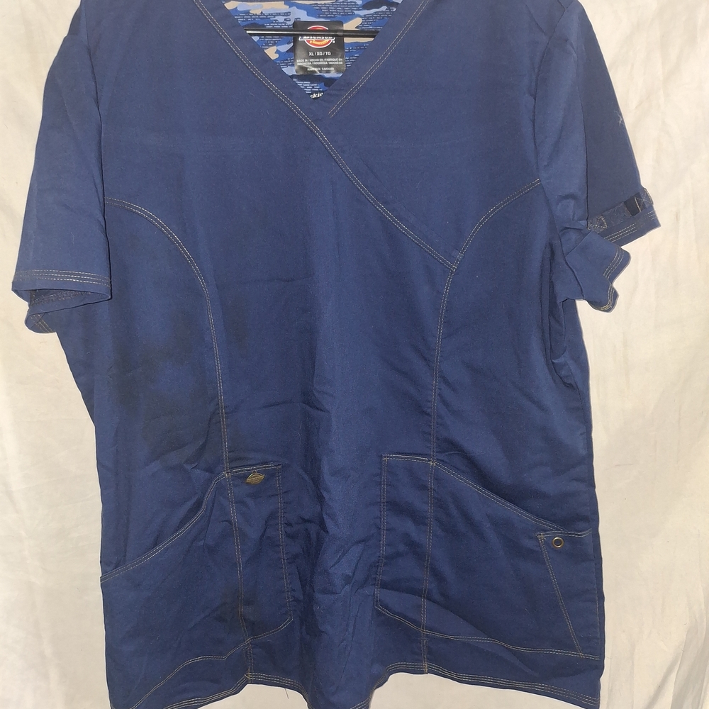 Dickies Women's Navy V-Neck Short Sleeve Top